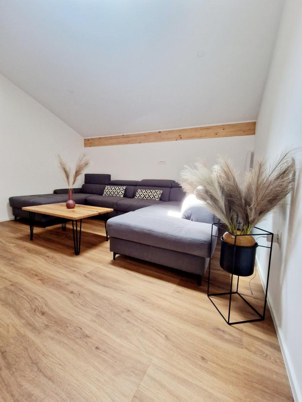 Pirana Apartment *